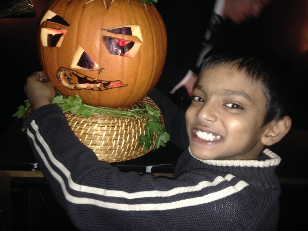 Ridden from ben Jonson School meets his creation, Boo!